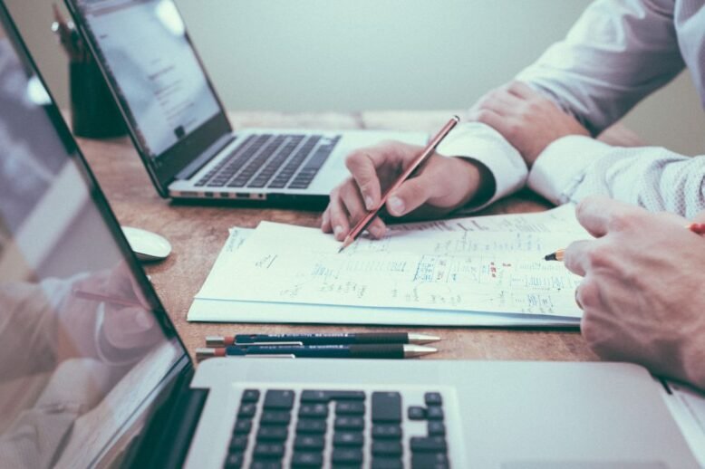 Why Should You Invest in a Best Copywriting Service